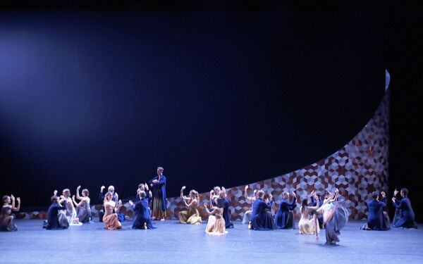 Wahada by Abou Lagraa Ballet du Grand Théâtre de Genève mezzo tv