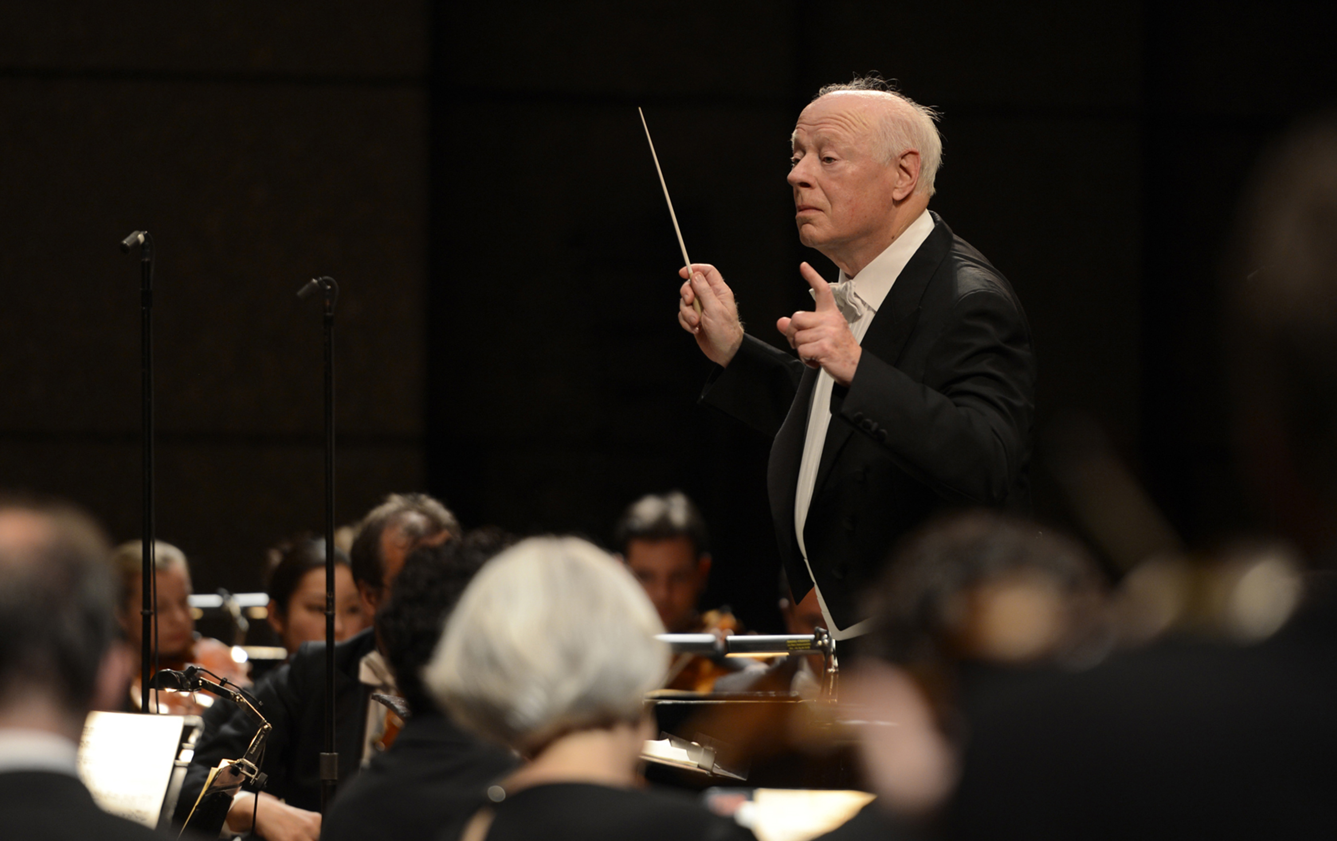 Bernard Haitink: It comes my way - Portrait of a conductor | mezzo.tv