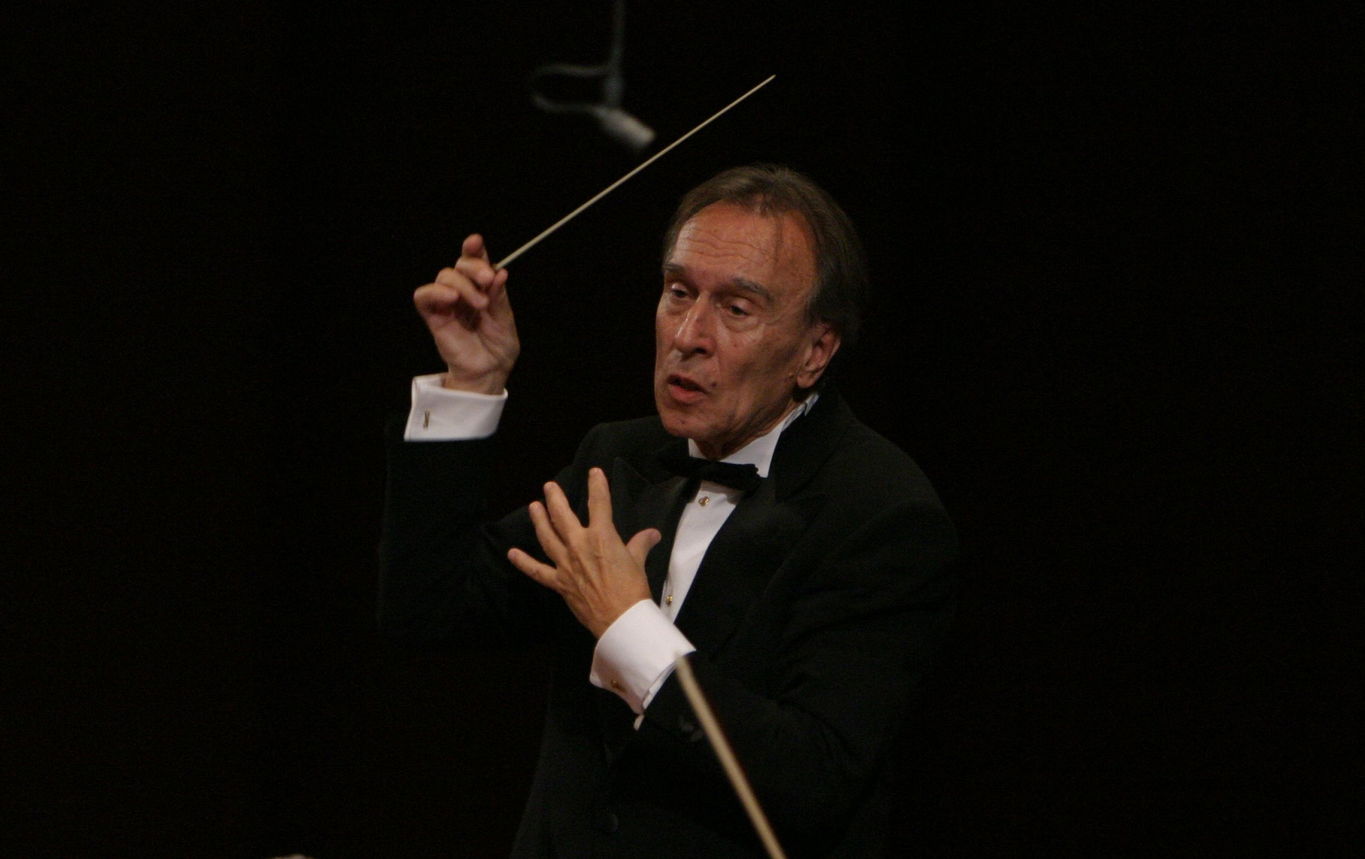 Claudio Abbado: Hearing the silence | mezzo.tv